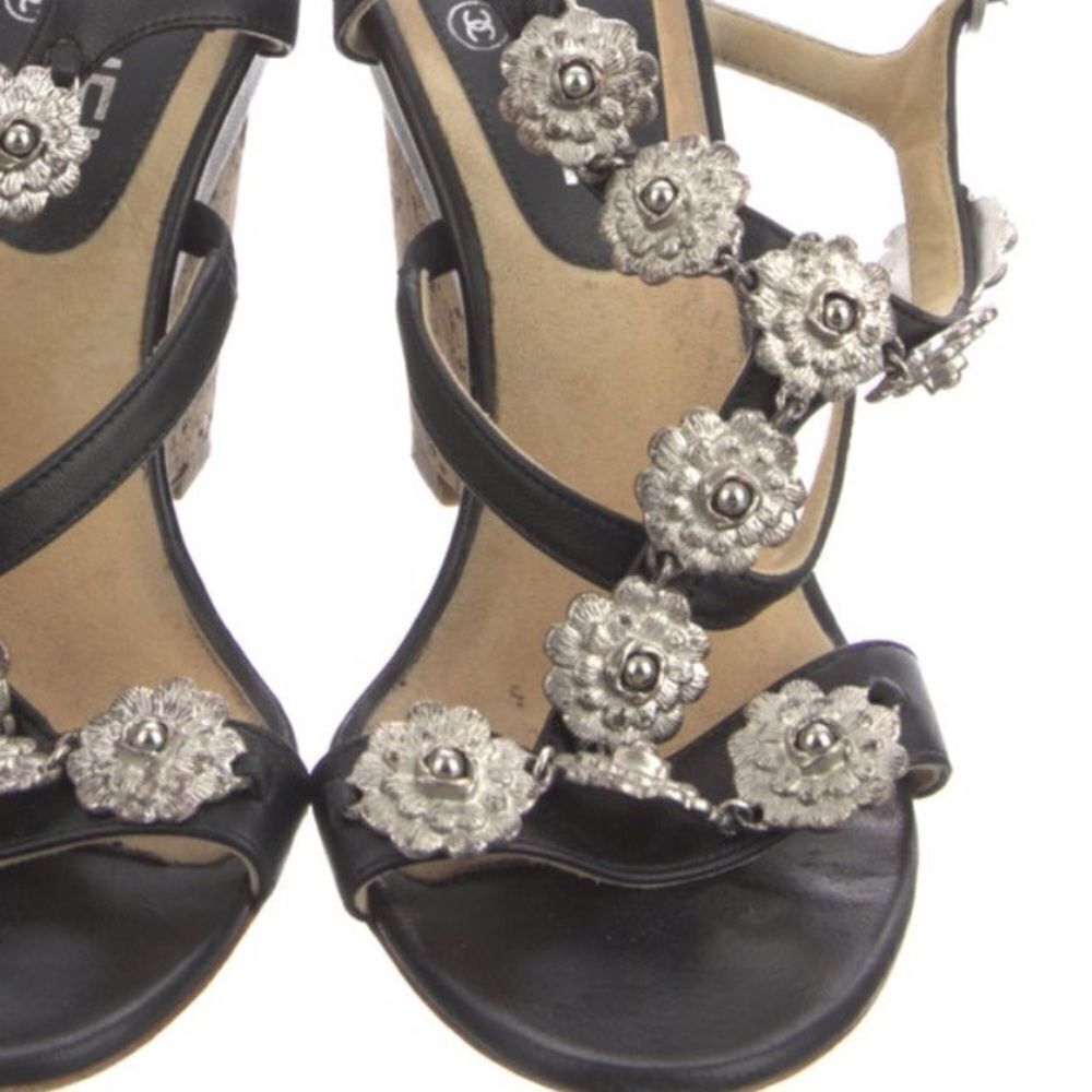 Chanel Black/Silver Camellia Leather Slingback Cork Platform Sandals 7 (37.5) - Picture 7 of 11